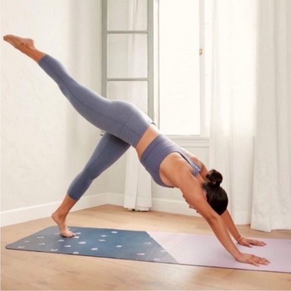 New! Anthropologie LIVE MINDFULLY Foldable Travel Yoga Mat - Unopened - Picture 4 of 10